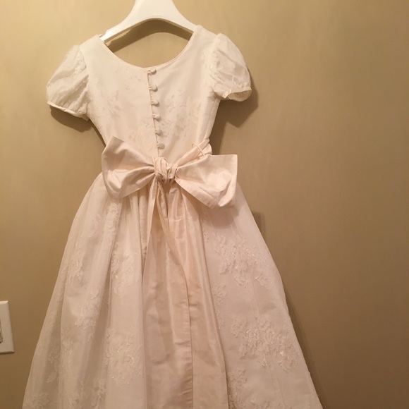 Communion dress - Picture 3 of 6